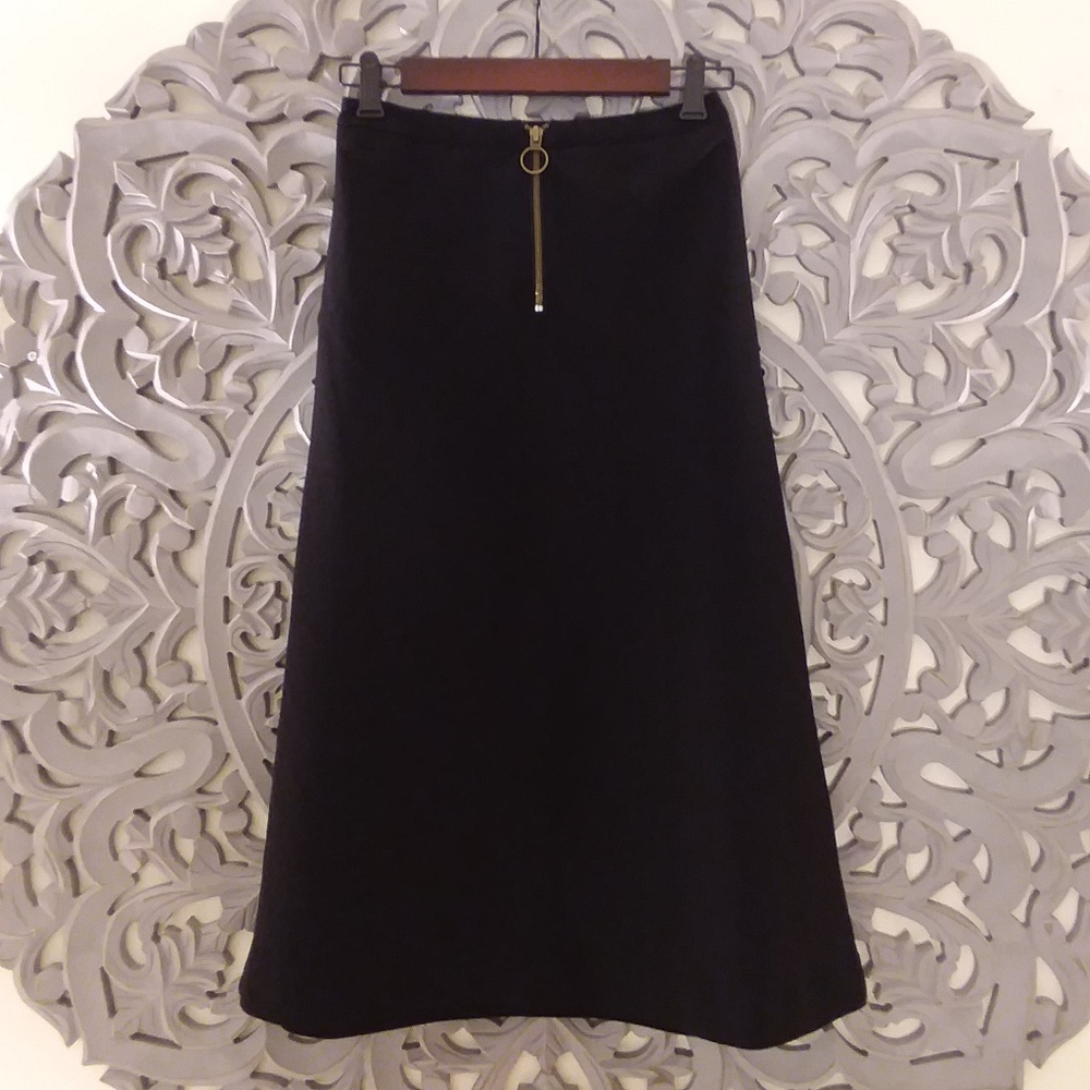 Black Midi A-Line Skirt Express EUC